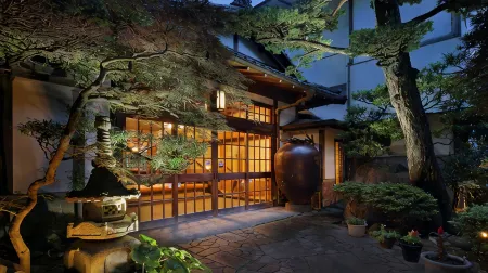 Atami Onsen Sakuraya Ryokan