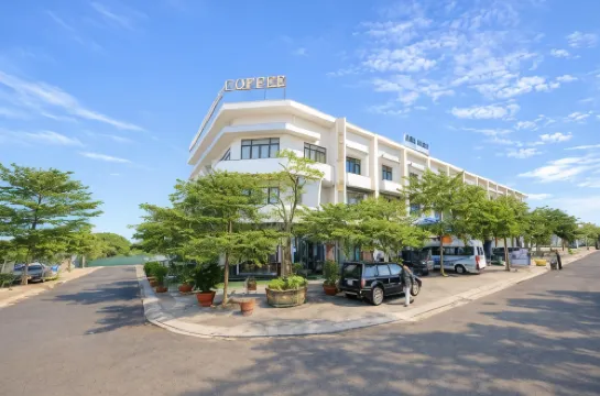 Phuong Trinh Hotel & Coffee