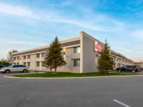 Best Western Plus Mariposa Inn  Conference Centre Hotels in Orillia