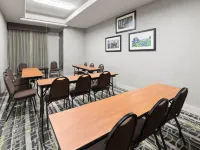 La Quinta Inn & Suites by Wyndham Kyle - Austin South Hotels in Kyle