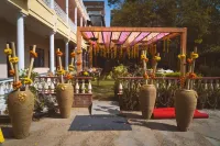 Hotel Jai Niwas - บริการรถรับส่ง