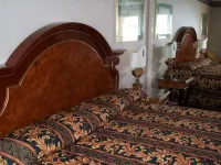 Villa West Inn