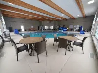 Cobblestone Suites - Oshkosh - Pool