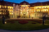 Ensana Thermia Palace Hotéis em 