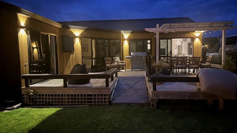 300 metre walk to the beach from the most relaxing property in Whitianga