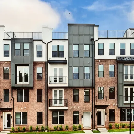 Sophisticated Escape with Scenic Rooftop – Minutes to Downtown Hotspots