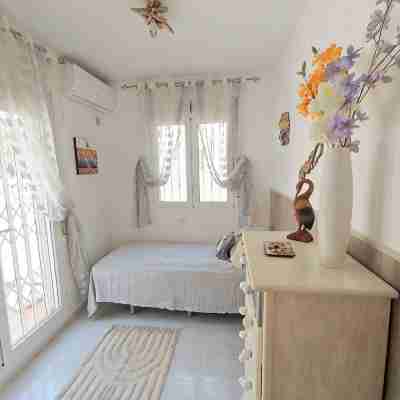 Top renovated holiday home with AC, Wi-Fi, satellite, infrared heating Rooms