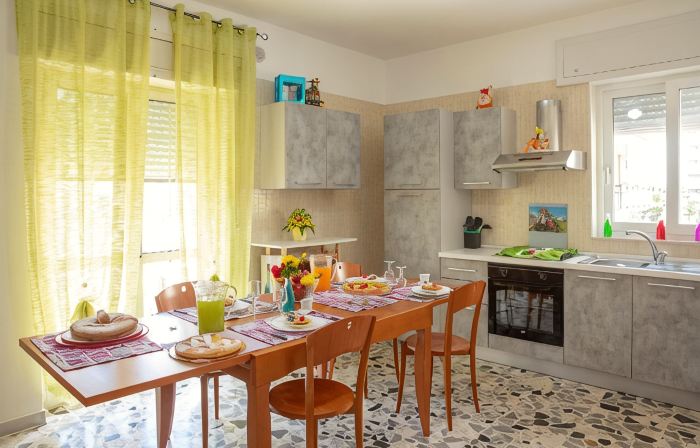 Anna e Augusto B&B  Embrace the world 4-minute walk from the Old TownAuthentic local experience