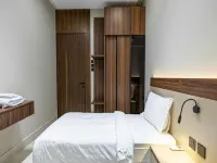 Darent Luxury Two Bedroom Apartment Al Rawdha Hotels near Al Rawdah