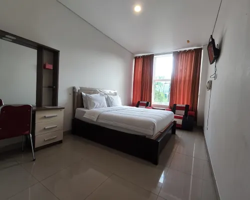 Hotel Grand Bromo Pacitan Ξενοδοχεία στην πόλη Pacitan