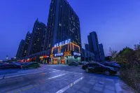 Yixiyun Hotel (Qihe Wanda Branch) - parking