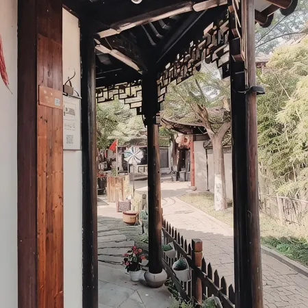 Qinxin Garden Inn in Zhouzhuang Ancient Town