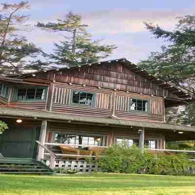 Captain Whidbey Hotel Exterior