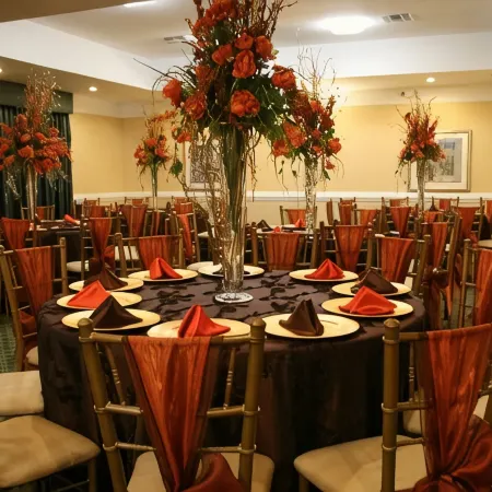 La Quinta Inn & Suites by Wyndham Mission at West McAllen