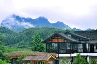 Sun Valley Expert Building