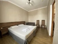 Parus Guest House - Homestays