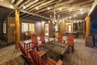 Riverside Luxury Retreat - Hot Tub, Fire Pit, Games & Mesmerizing Views - 4-Star