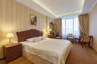 Royal Hotel