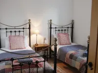Woodview - Idyllic Cottage in the Country フォーファーのホテル