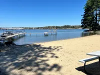 Spacious 5-bedroom house in enchanting Wisconsin Dells with AC, WiFi - 4성급
