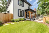 Denver Luxury Dream Home + HOT TUB + Private Yard - Bungalows
