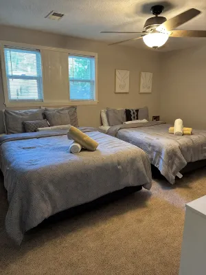 The Amazing 4 Bed 2 Bath of Independence