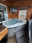 Adirondack lakeside 4 season home on Lake Algonquin with new hot tub - WiFi
