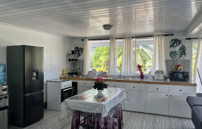DEANE HOUSE Large, fully-equipped studio located in the city center.