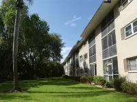 2BR/2BA South Naples Condo 렐리 호텔