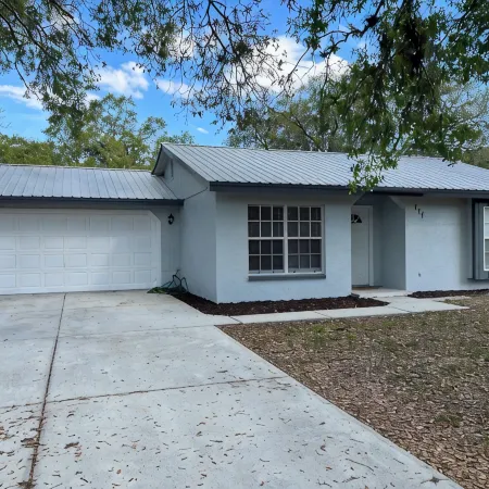 Charming 2-bedroom house in tranquil LaBelle with WiFi, AC