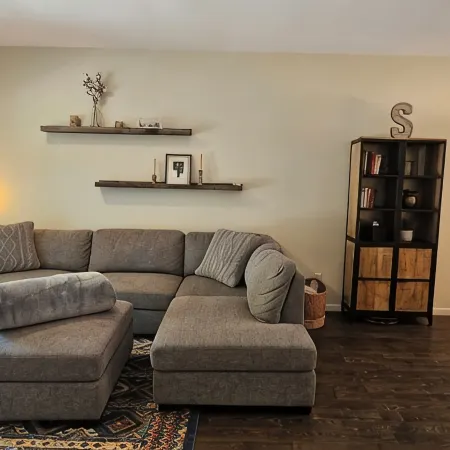 3-bedroom 3.5 bath condo in enchanting Saugatuck with AC, WiFi. Relax and unwind