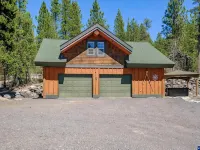 Gorgeous Log Cabin with Hot Tub & Theater near Snowmobile & SXS Trails & Lakes! - 4-Star