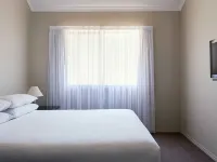 Pinnacle Apartments Hotels in Griffith