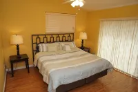 Just Blocks To Downtown & A Short Drive To Breathtaking Wineries! - Bintang 2