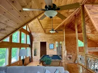 Smoky Mountains National Park, Cades Cove, Secluded Romantic Honeymoon Getaway - Boutique