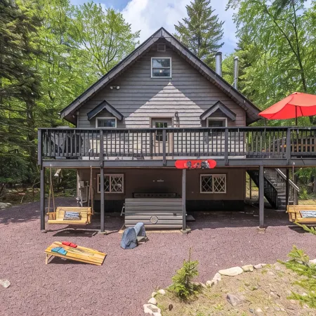 Chalet Lake Harmony Hot Tub Fireplace Pool Table Private Beach Walkable to Lake