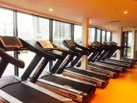 Sky Tower Hotel - salle de sport