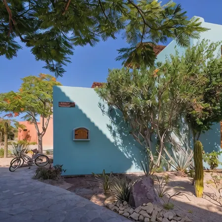 Casa Estrella Del Mar - 2bed 2bath close to amenities and views of the sea!