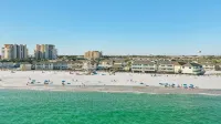 Sandpiper Cove 8140 :: 500 Feet to the Beach :: Pool in the back yard!! - 빌라