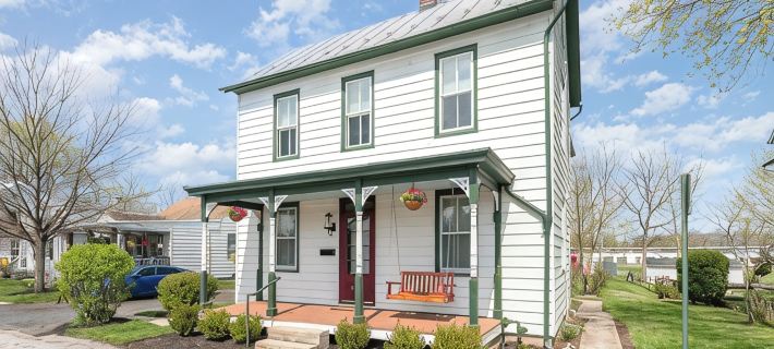 Historic 4-bedroom house in Gettysburg with AC, WiFi, walk to sites Отели в г. Геттисберг