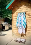 Apartment with Hot Tub and Sauna Near UM/Downtown