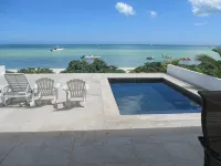 House Beach Front Superb Ocean View Hi Speed WiFi Unlimitd Fresh Water Free call - Swimmingpools