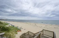 Cape Cod Loft - Near Beaches & Canal