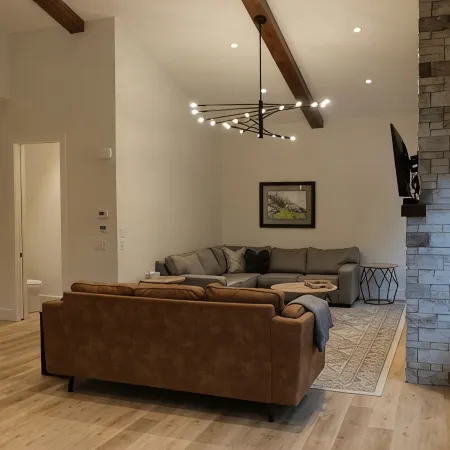 Fernie Escape Mountain Home on the Ski Hill