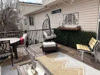 Charming 3-bedroom 2-full bathroom house in serene Littleton