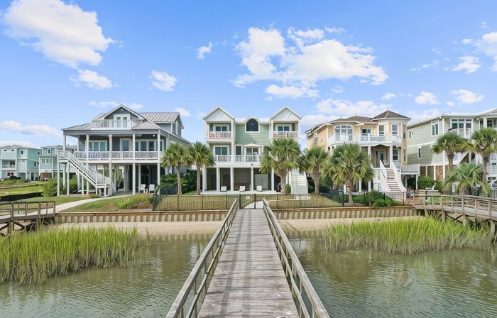 Luxurious Sunset Beach Home On The Water With Pool, Boat Dock and Golf Cart