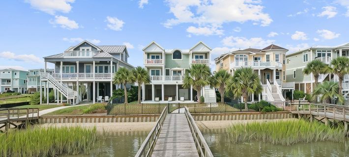 Luxurious Sunset Beach Home On The Water With Pool, Boat Dock and Golf Cart サンセット・ビーチのホテル