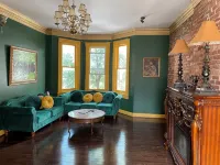 Step back in time and experience the elegance of Victorian era. - Wifi