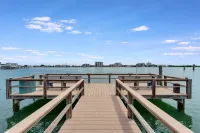 Beach 2 blocks away! Heated Pool, Waterview Suite! - Condos