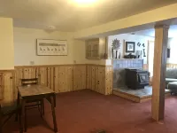 Comfortable apartment with spectacular mountain and ocean views.